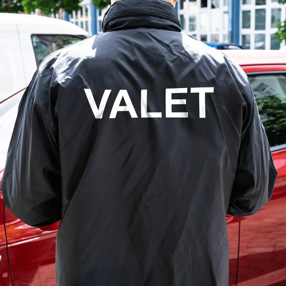 Valet Services: Elevating Your Experience at The Legendary GoldRush by Valet Services: Elevating Your Experience at The Legendary GoldRush - Goldrush Strip Club